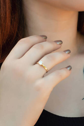 Favori Tektaş Altın Yüzük - 