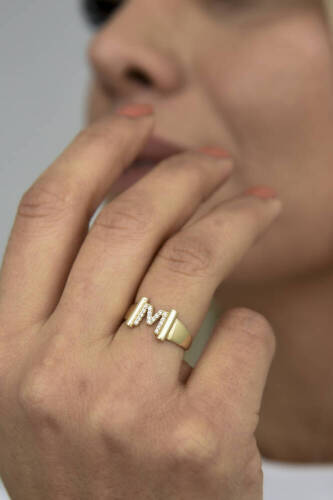 Kadın Altın Harf Yüzük - 