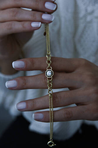 Kadın Altın Zincirli Çağla Bileklik - 