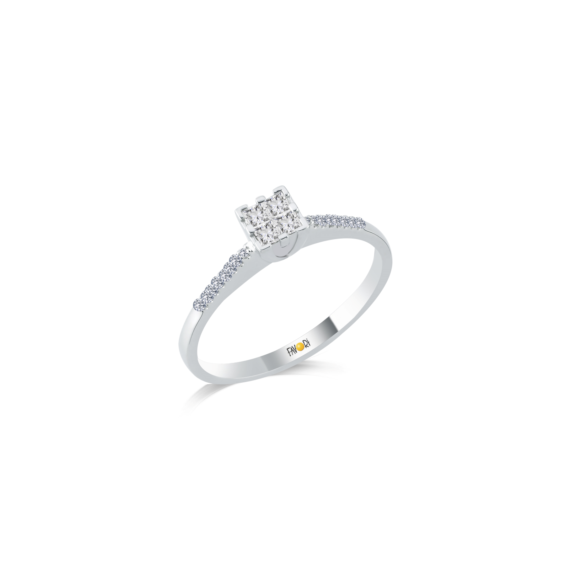 Pırlanta Prenses Taşlı Yüzük - 