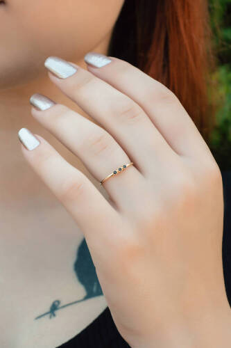 Siyah Tria Tohum Altın Yüzük - 