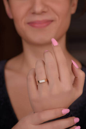 Taşlı Kalın Çizgi Altın Yüzük - 